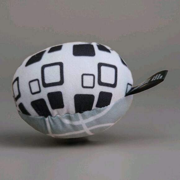 4 MOMS‎ MAMAROO Gray Black White TOY BALL With Rattle Chime REPLACEMENT PART - Picture 1 of 3